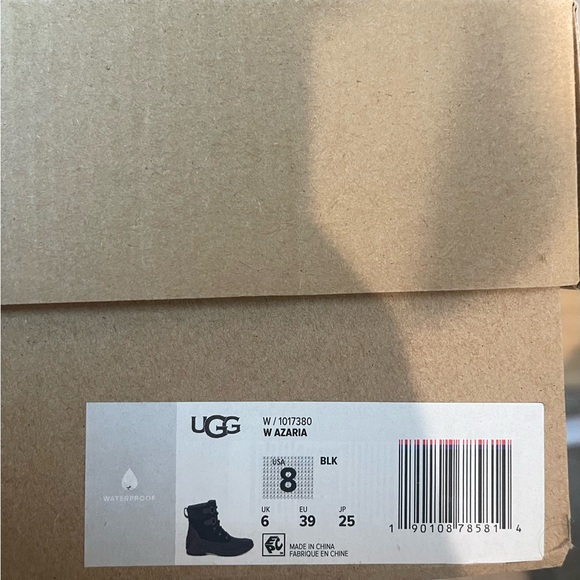 UGG Azaria - Picture 2 of 3